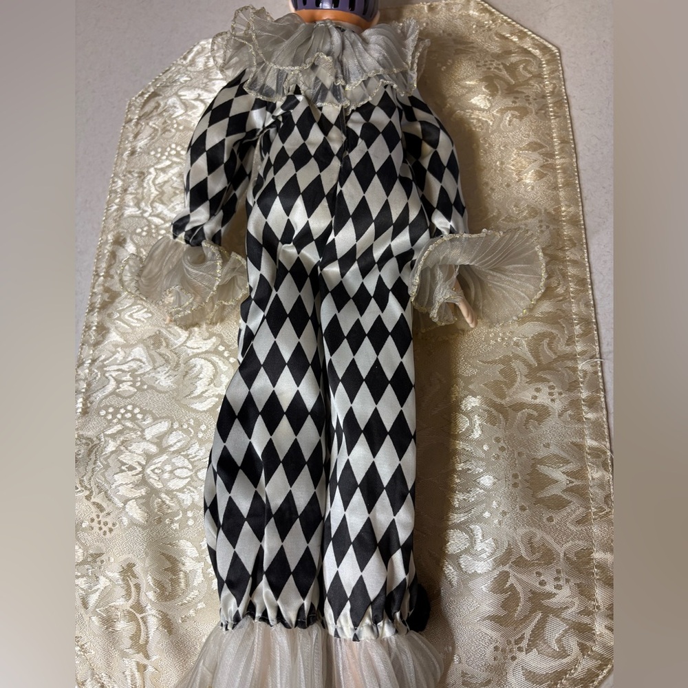 Collectible Porcelain Pierrot Or Jester Clown Doll, Hand Painted Face - Picture 11 of 11